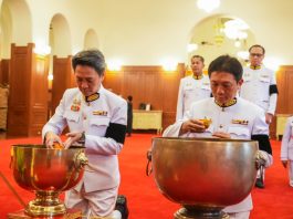 เอไอเอส ร่วมแสดงความอาลัย นำคณะผู้บริหารเข้าถวายน้ำสรงพระศพ สมเด็จพระเจ้าลูกเธอ เจ้าฟ้าพัชรกิติยาภา นเรนทิราเทพยวดี กรมหลวงราชสาริณีสิริพัชร มหาวัชรราชธิดา พร้อมสนับสนุนภารกิจการสื่อสารอำนวยความสะดวกประชาชนร่วมพิธี